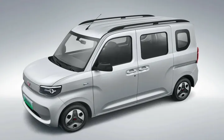 Wuling Zhiguan EV 2026 года: компактный электромобиль с багажником 527 литров