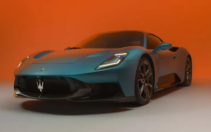 Maserati MCPura 2026 года: купе или родстер Cielo — что выбрать для чистых эмоций?