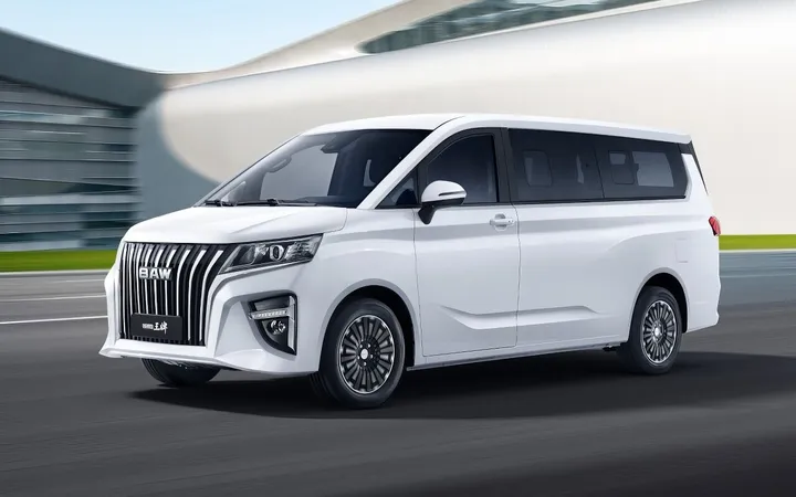 BAW MPV 2026 года: выбираем между механикой и автоматом для семьи и бизнеса