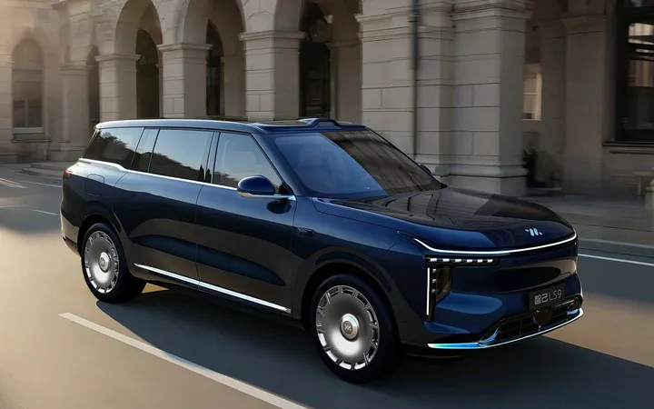 IM Motors (Zhiji) LS9 2026 года: обзор, запас хода и выбор версии