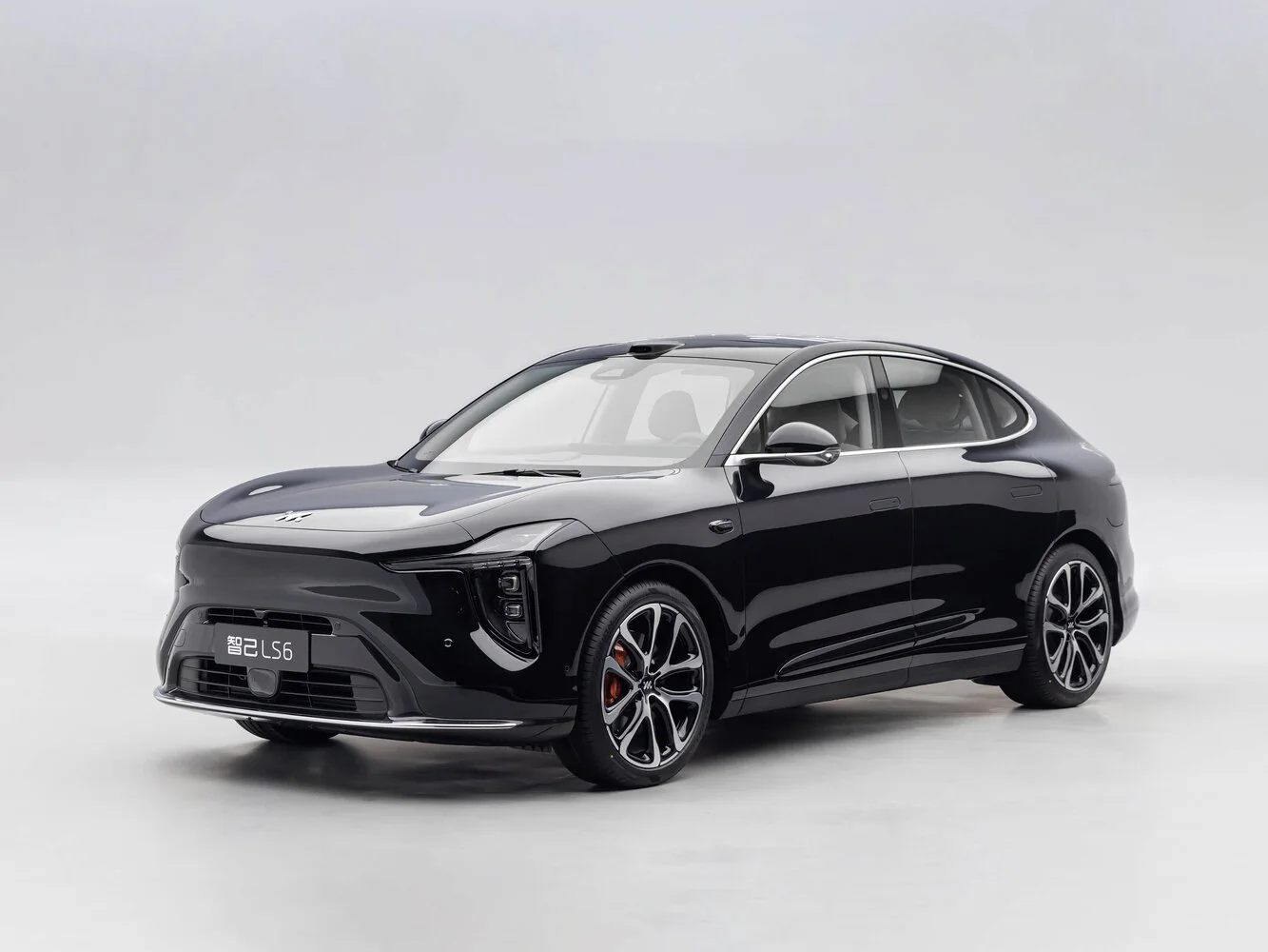 IM Motors (Zhiji) LS6 2026 года: выбираем версию — гибрид или электромобиль с запасом хода 750 км