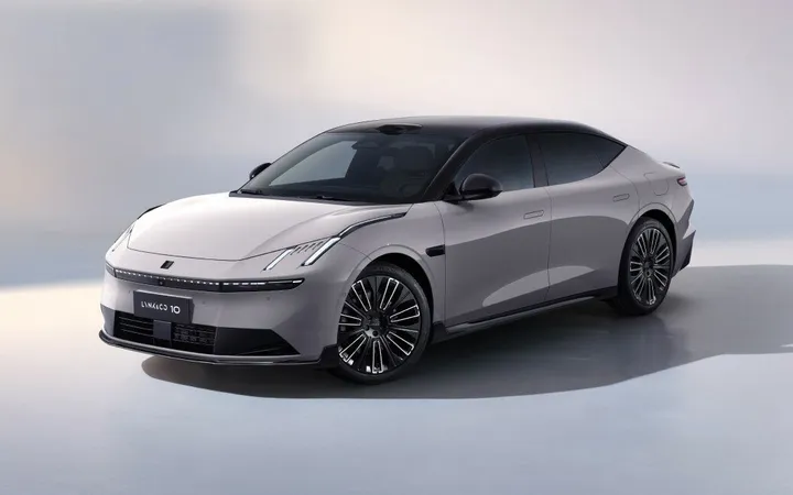 Lynk & Co 10 2026 года: какой гибрид или электромобиль выбрать?
