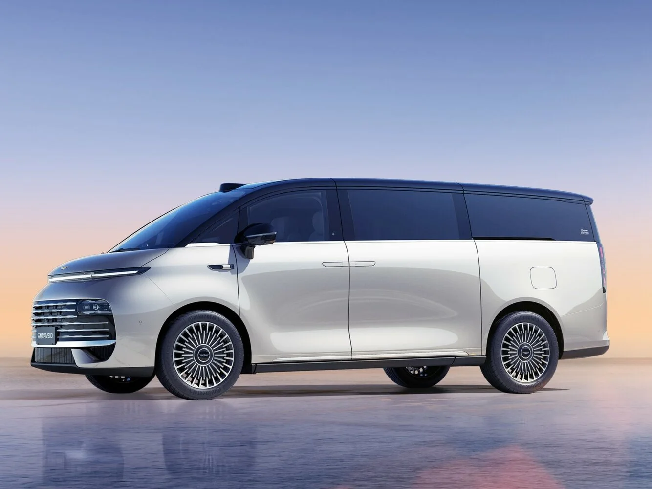 Geely Galaxy V900 2026 года: просторный гибридный кроссовер для большой семьи