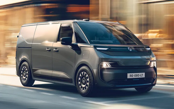 Renault Trafic 2026 года: электрический фургон для городских доставок