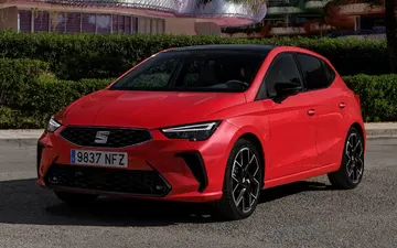SEAT Ibiza 2026 года: какой двигатель выбрать для города и трассы