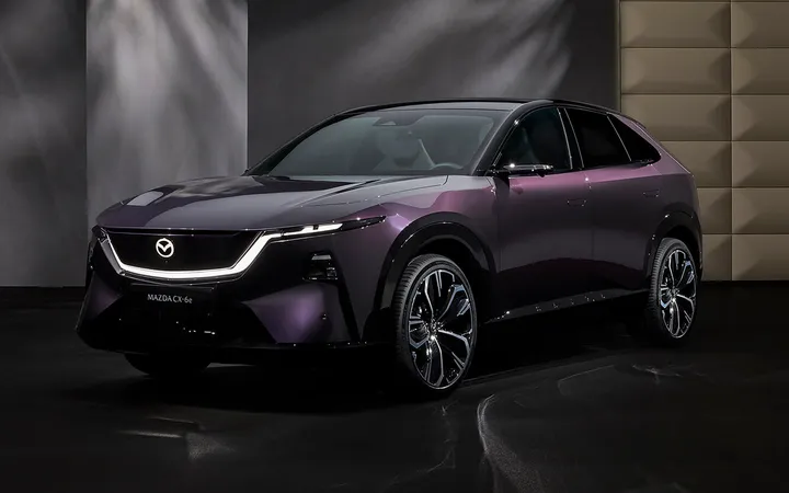 Mazda CX-6e 2026 года: просторный электрический кроссовер с запасом хода 600 км