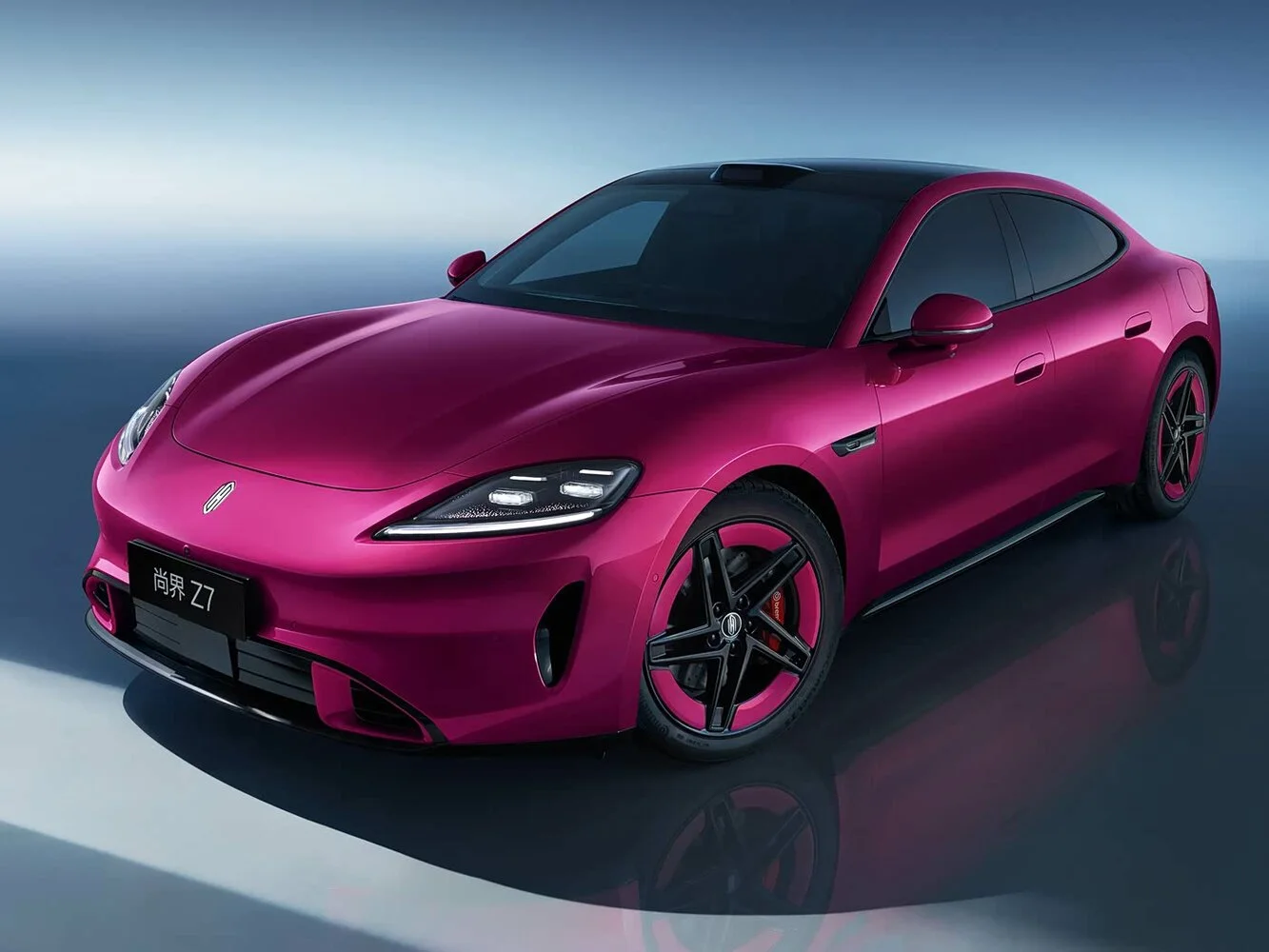 SAIC Z7 2026 года: какой электрический седан выбрать — запас хода или динамику?