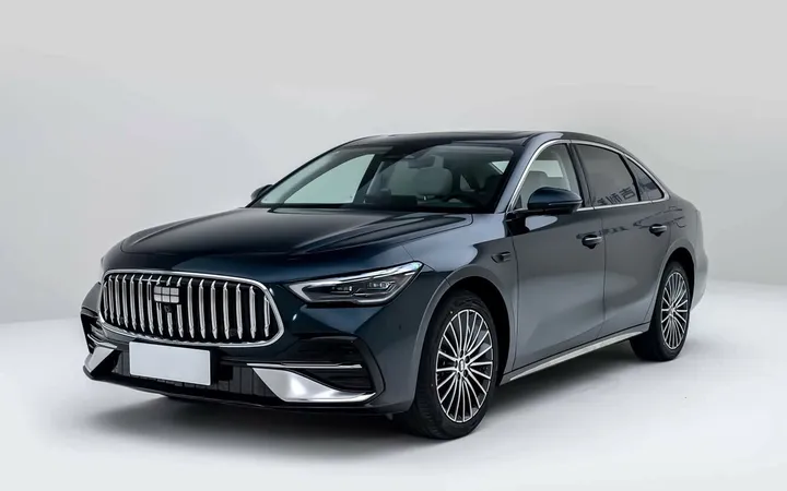 Geely Galaxy Starshine 7 2026 года: какой гибридный седан выбрать — передний или полный привод?