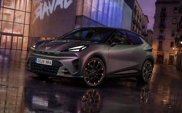 Cupra Raval 2026 года: выбираем версию компактного электромобиля