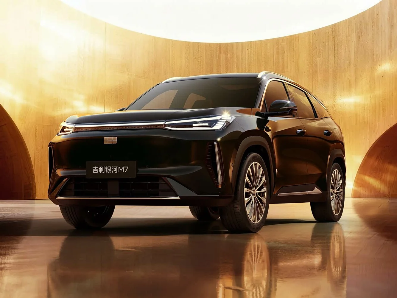 Geely Galaxy M7 2026 года: выбираем комплектацию гибридного кроссовера