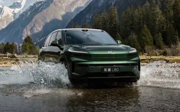 NIO Onvo L80 2026 года: выбираем между задним и полным приводом