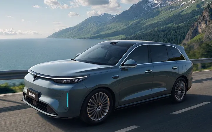 Wey V8X 2026 года: как выбрать между версиями 2.0hyb и 1.5hyb