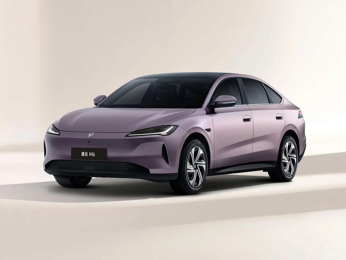 Jetta M6 2026 года: выбираем между 154 и 197 л.с. в просторном электроседане