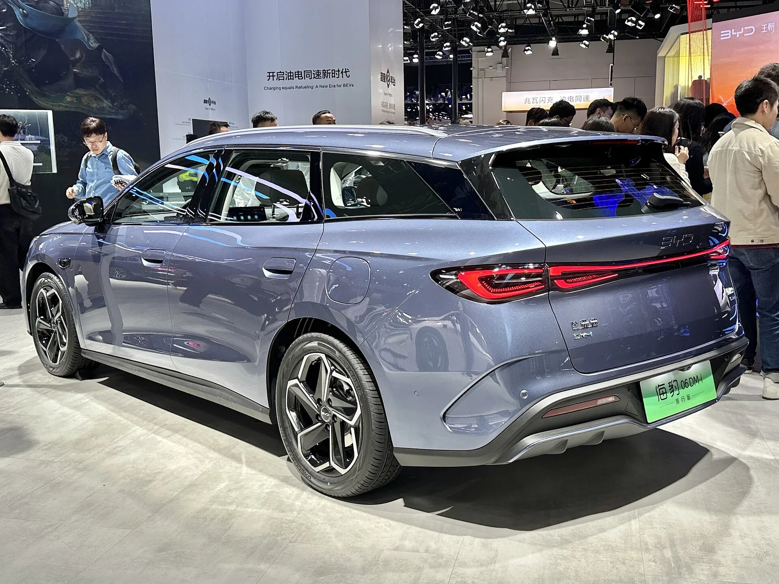 BYD и Denza покажут шесть моделей на Fleet Mobility Live 2026
