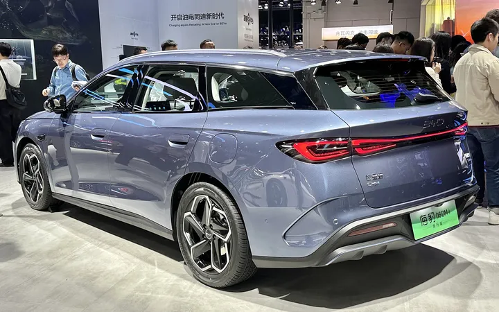 BYD и Denza покажут шесть моделей на Fleet Mobility Live 2026