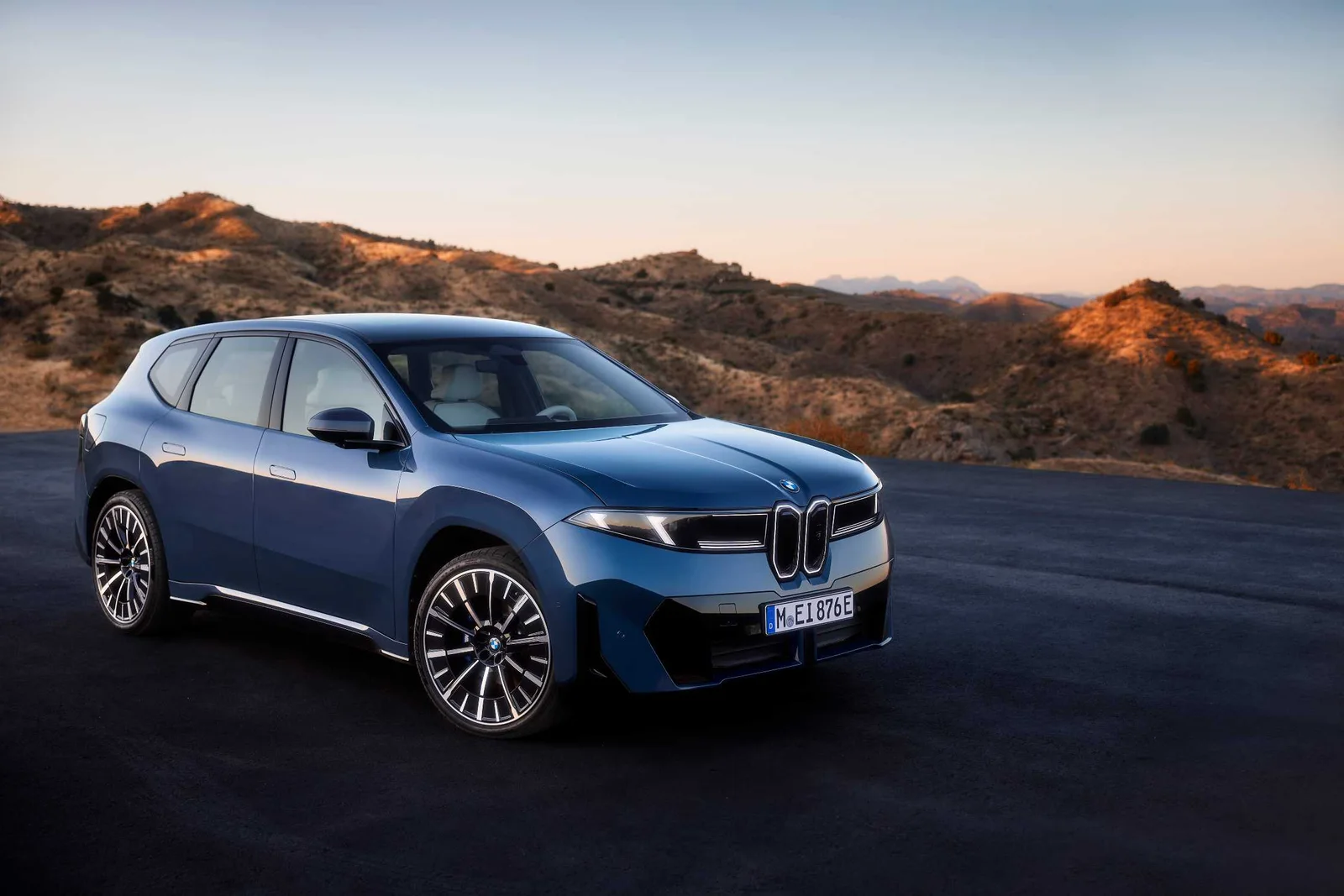 BMW представила iX3 нового поколения: первая модель Neue Klasse с запасом хода до 650 км