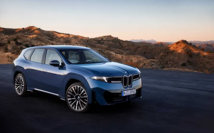 BMW представила iX3 нового поколения: первая модель Neue Klasse с запасом хода до 650 км