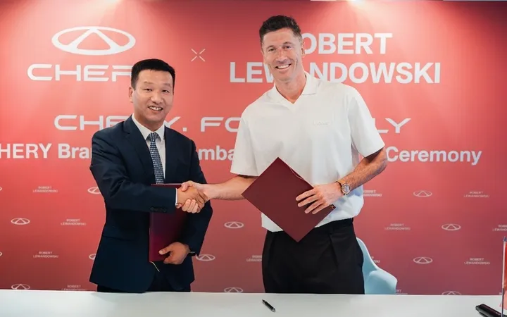 Роберт Левандовски стал глобальным послом бренда Chery