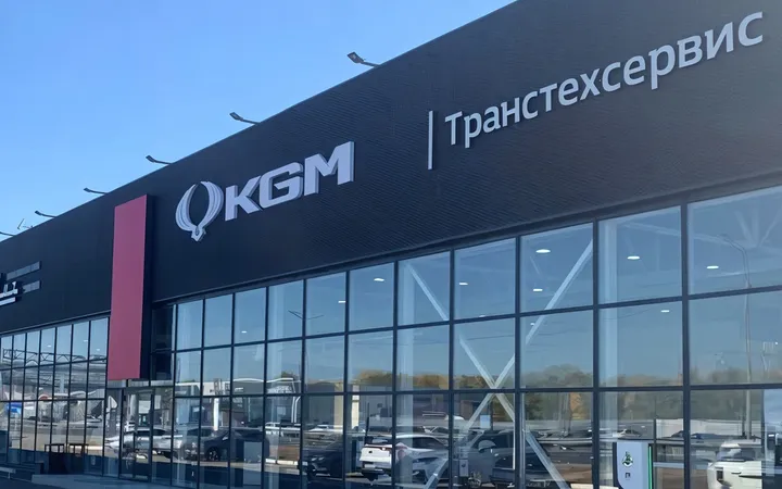 «ТрансТехСервис» открыл дилерские центры KGM в Оренбурге и Ижевске