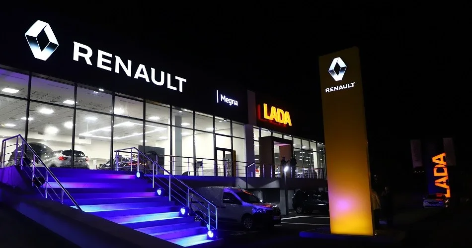 В Ереване открылись шоурумы Renault и LADA