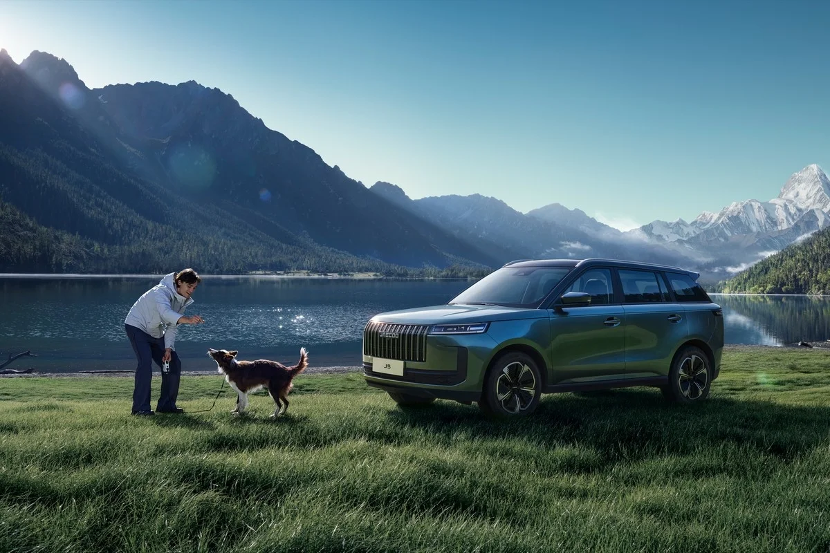 В Казахстане стартуют продажи JAECOO J5 и J7 PHEV местной сборки