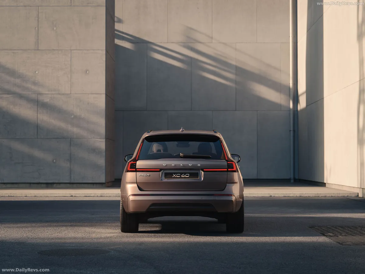 Volvo XC60 · II Рестайлинг 2 — фото автомобиля