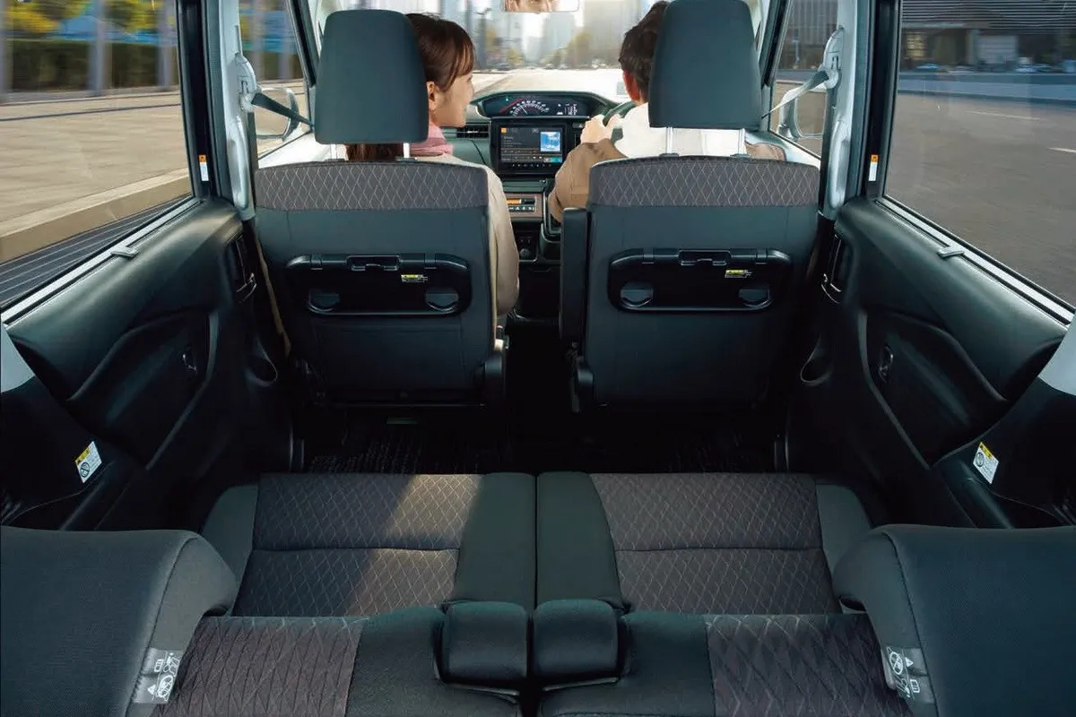 Mitsubishi Delica D:2 · III Рестайлинг — фото автомобиля