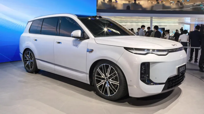 BYD Sea Lion 08 · 2026 — фото автомобиля