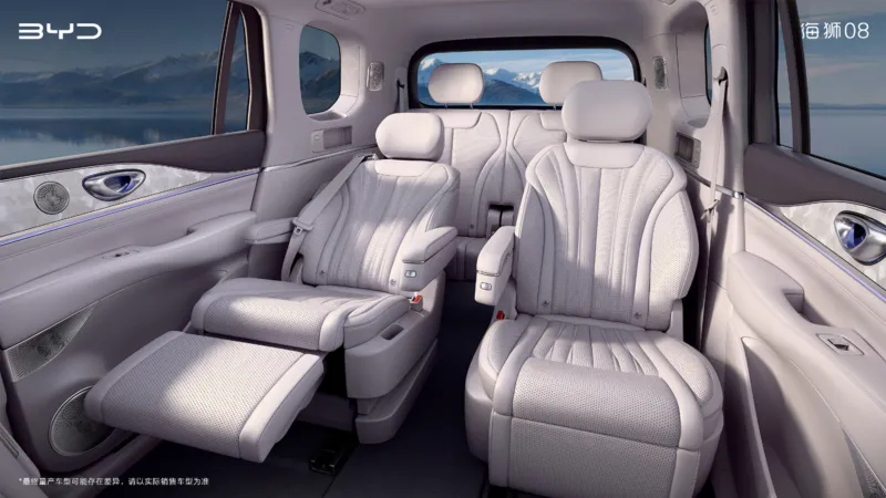 BYD Sea Lion 08 · 2026 — салон