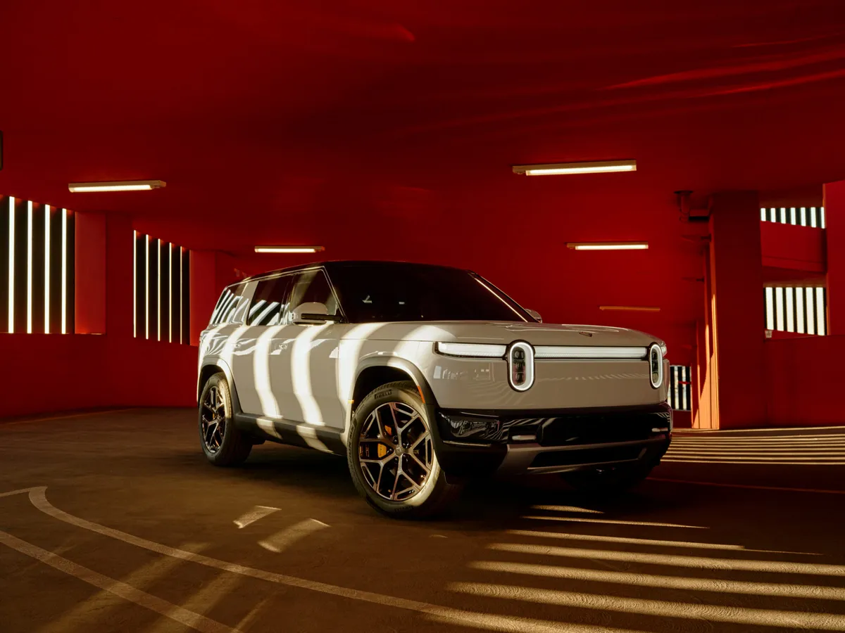 Rivian R2 · 2026 — внешний вид