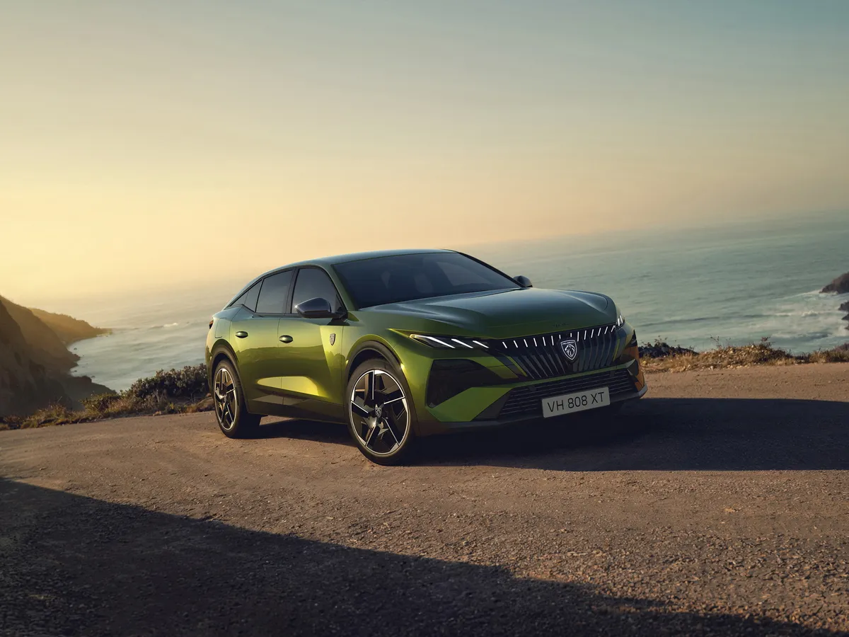Peugeot 408 · III Рестайлинг — фото автомобиля