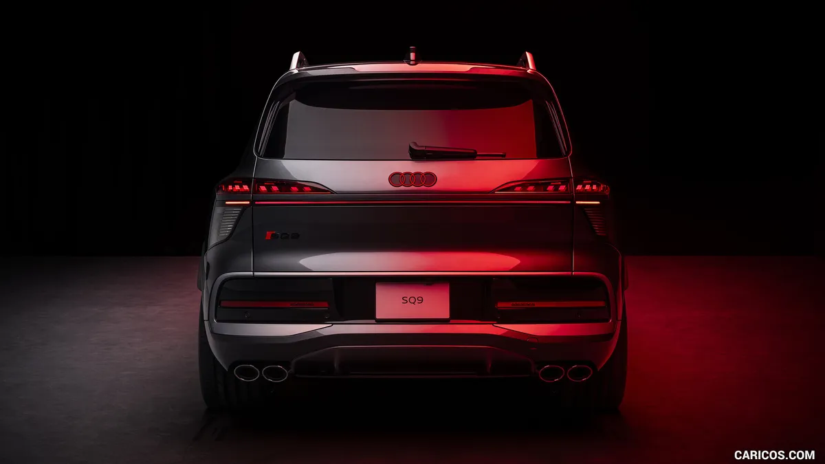 Audi SQ9 · 2026 — фото автомобиля