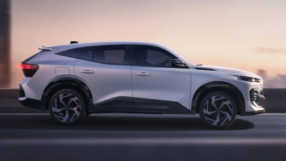 Renault Filante · 2026 — фото автомобиля