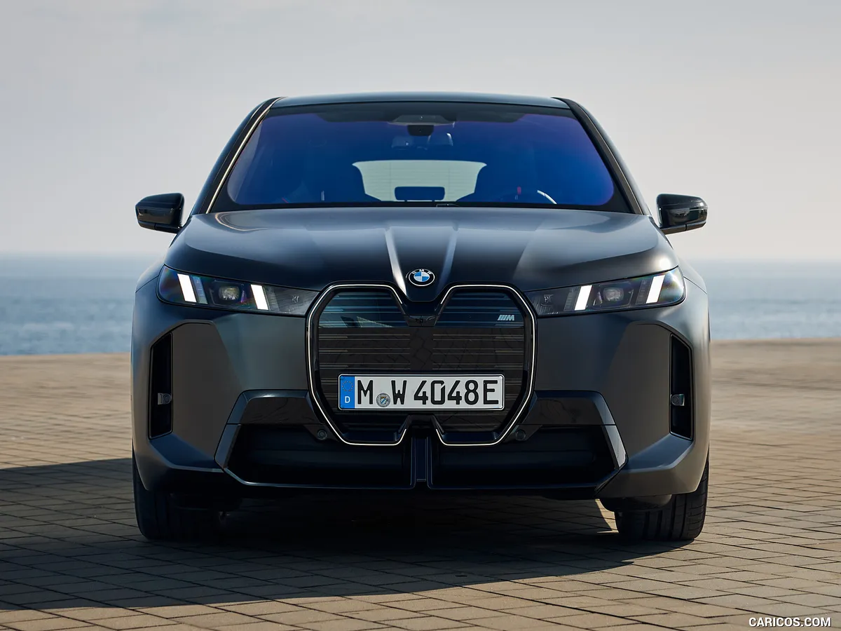 BMW iX · I (I20) Рестайлинг — фото автомобиля