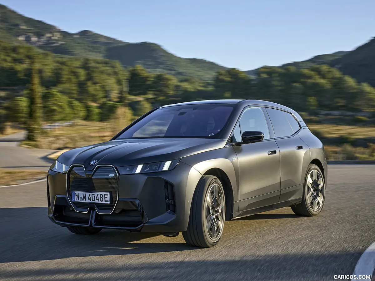 BMW iX · I (I20) Рестайлинг — фото автомобиля