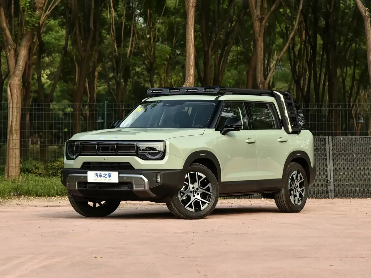 BAIC BJ30 · II — фото автомобиля