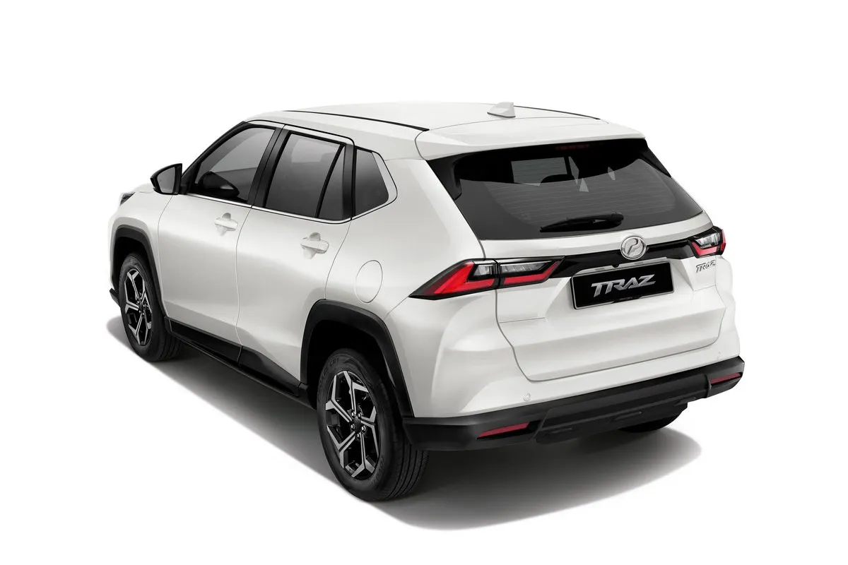 Perodua Traz · 2025–2026 — фото автомобиля