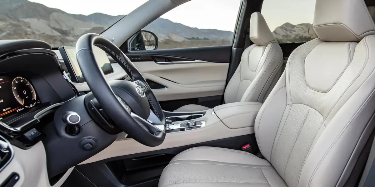 Infiniti QX60 · II Рестайлинг — салон
