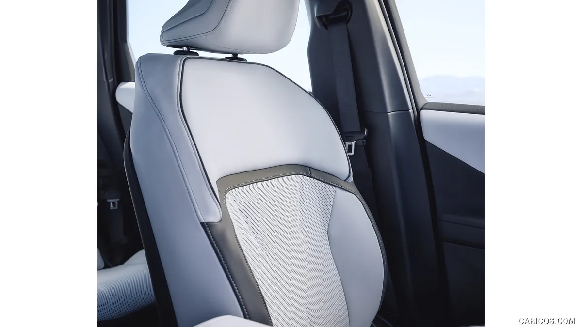 BMW iX3 · II — салон