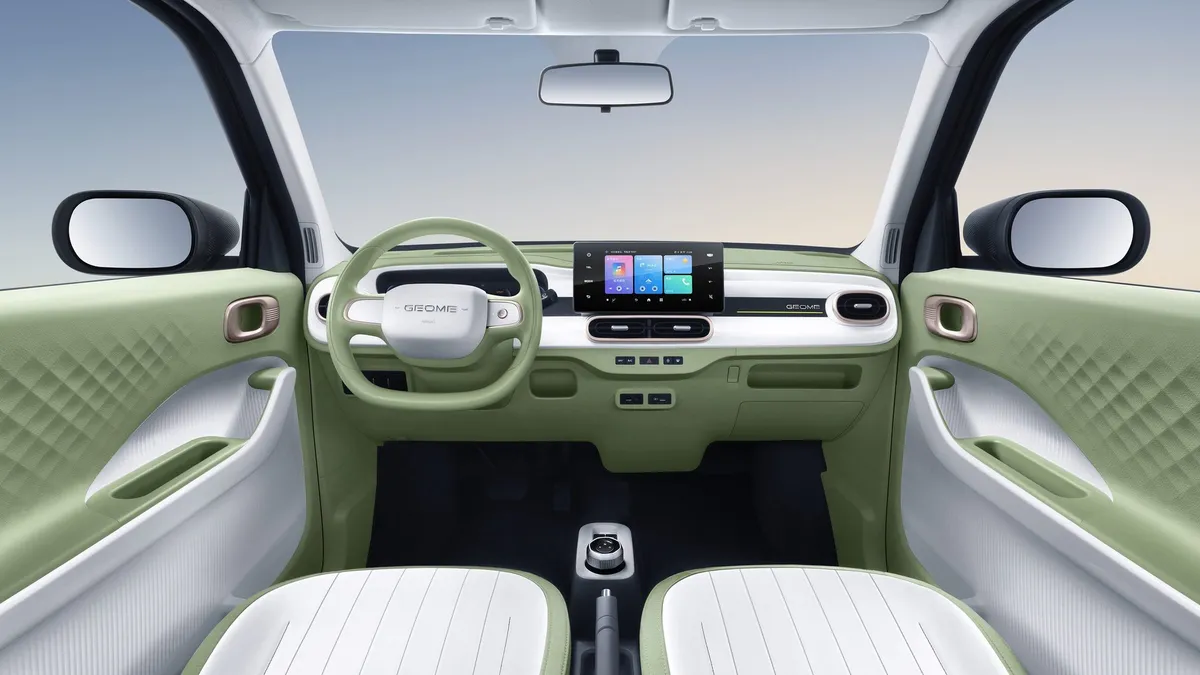 Geely Panda · I Рестайлинг — салон