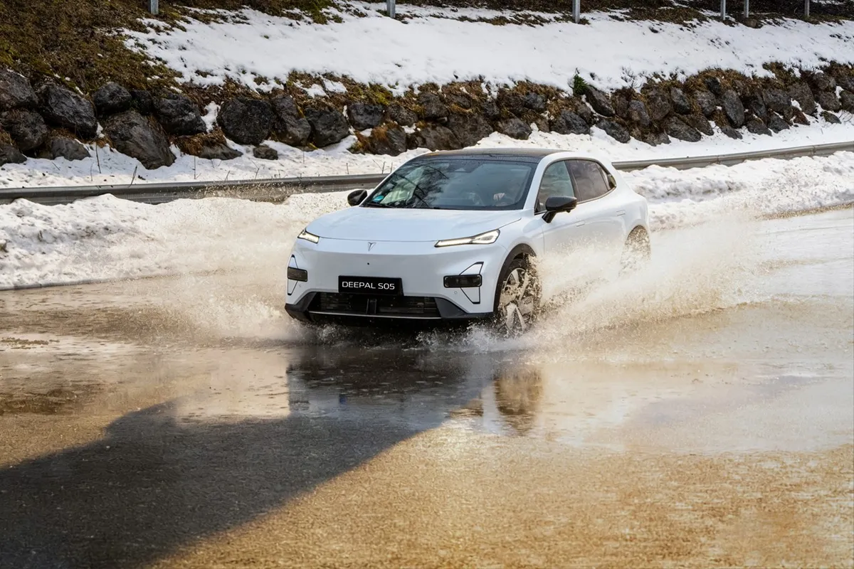 Changan Deepal S05 · I Рестайлинг — фото автомобиля