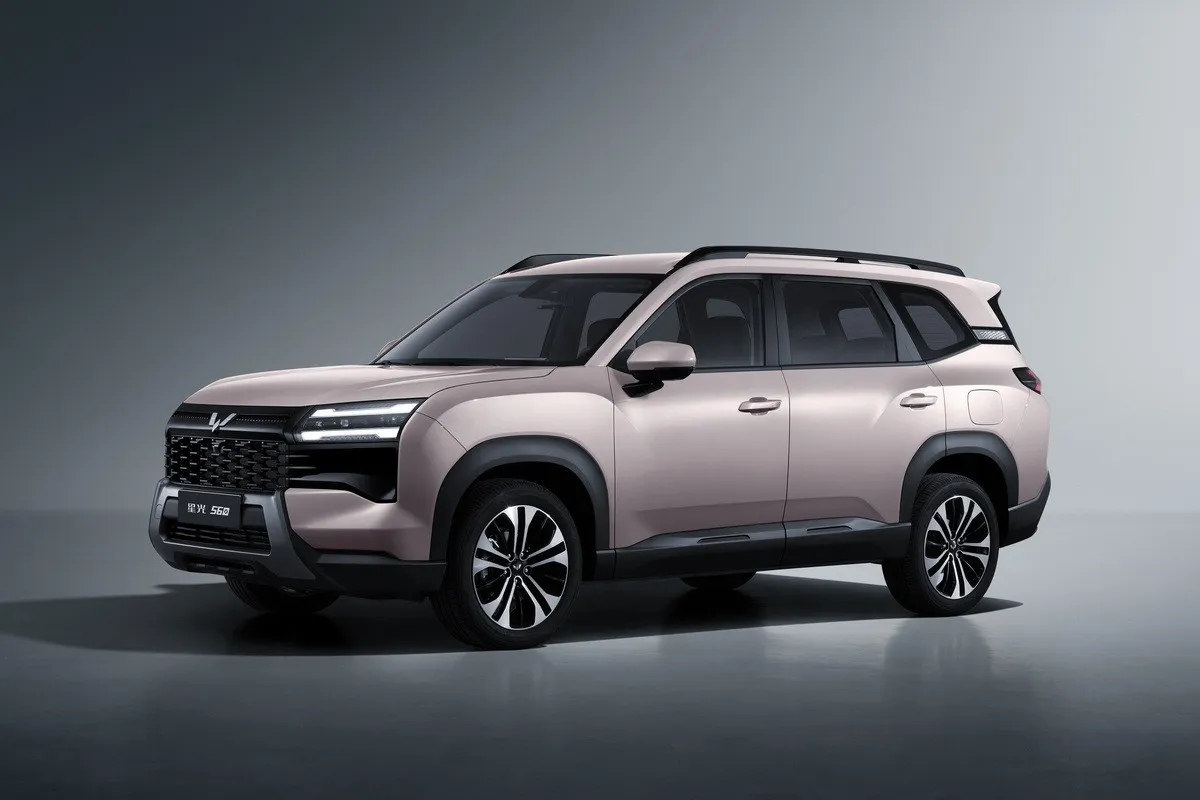 Wuling Starlight 560 · 2026 — фото автомобиля