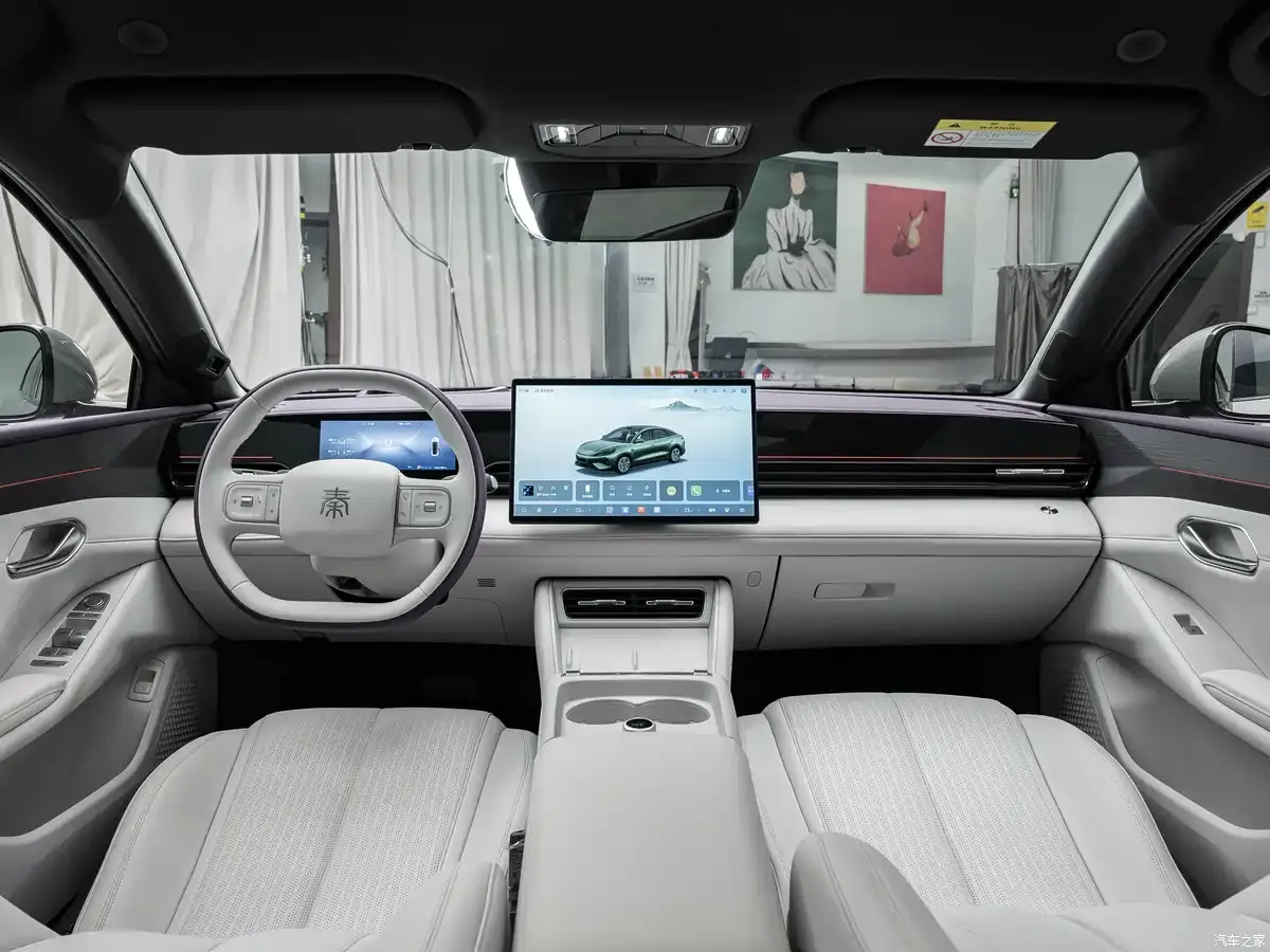 BYD Qin Max · 2026 — фото автомобиля