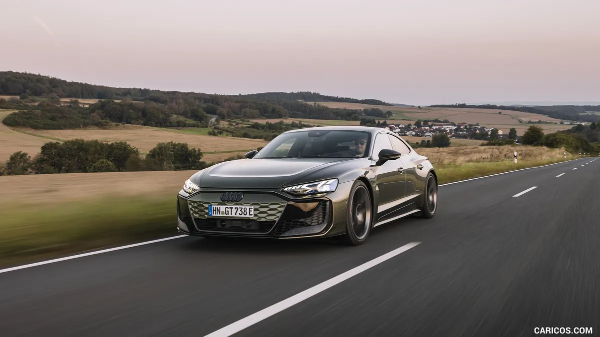 Audi RS e-tron GT · I Рестайлинг — фото автомобиля