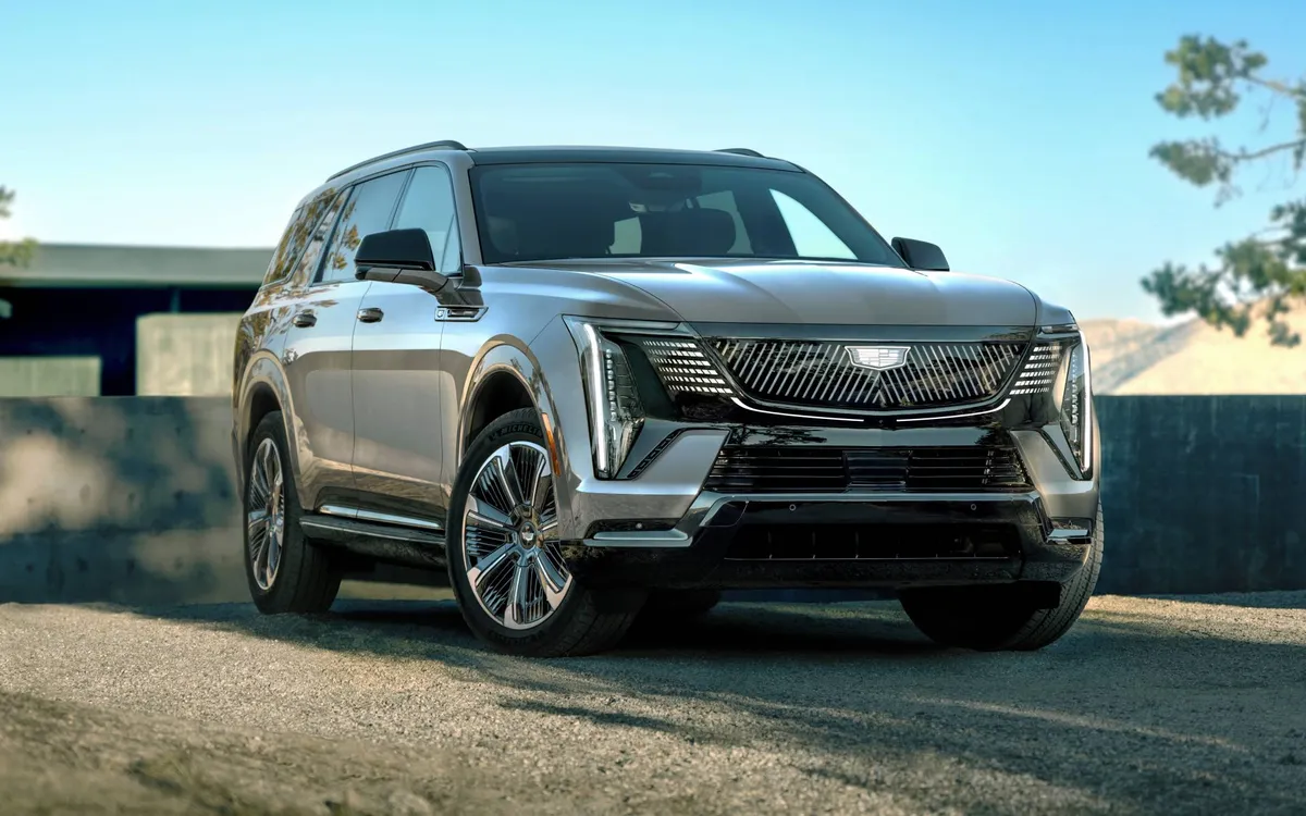 Cadillac Escalade · V Рестайлинг — фото автомобиля