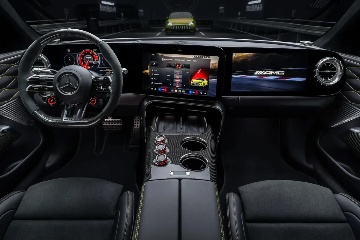 Mercedes-Benz AMG GT 4-Door Coupe · II — фото автомобиля