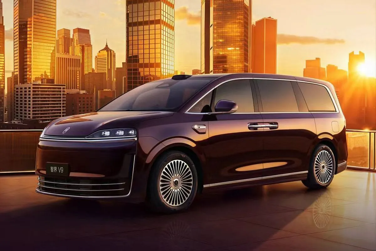 Luxeed V9 · 2026 — салон