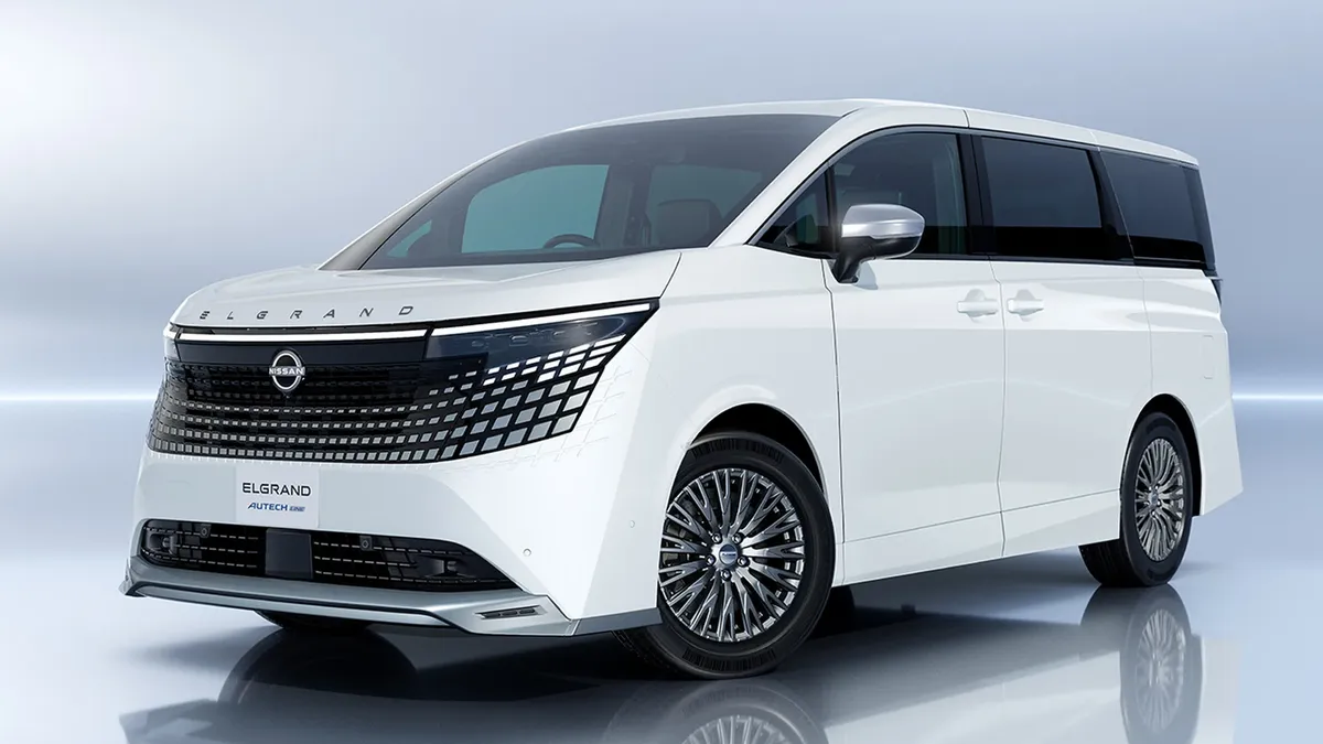 Nissan Elgrand · IV (E53) — фото автомобиля