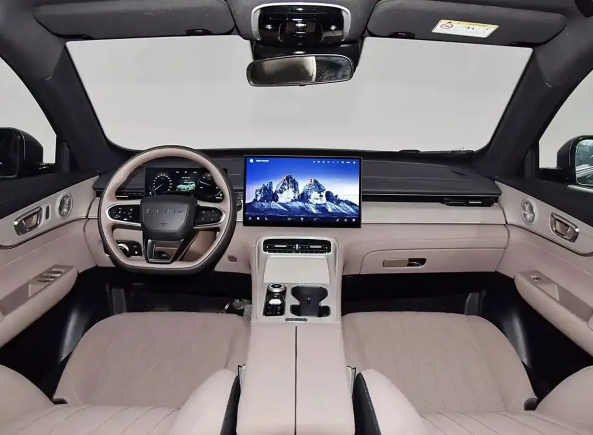 Chery Fulwin T8 · 2025–2026 — фото автомобиля