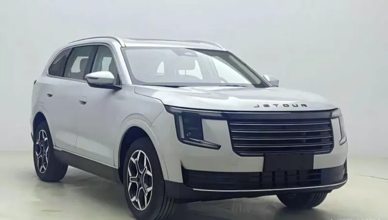 Jetour X70L · 2025–2026 — фото автомобиля